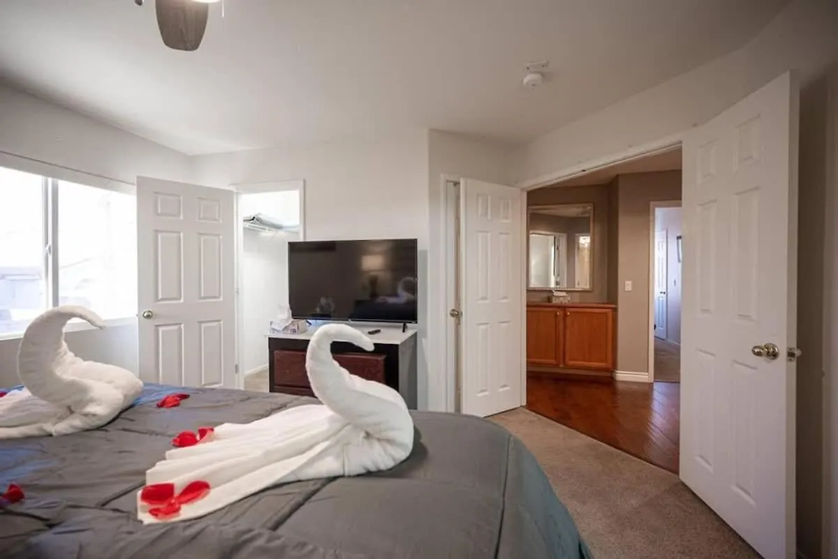 Modern Luxury Vegas Style Home Near The Strip Las Vegas United States