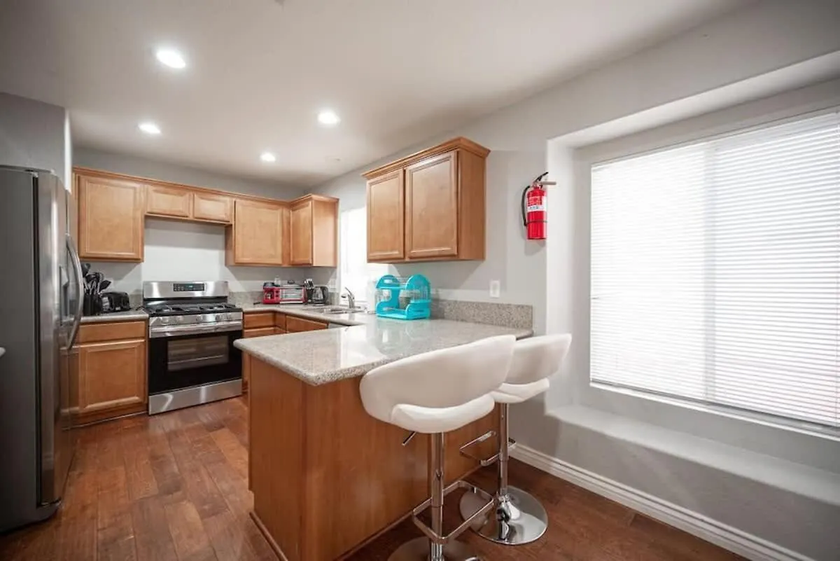 Modern Luxury Vegas Style Home Near The Strip Las Vegas