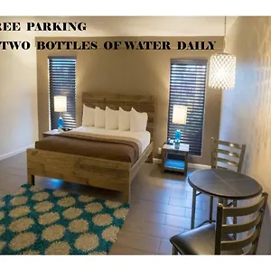 2* Hotel Thunderbird Boutique